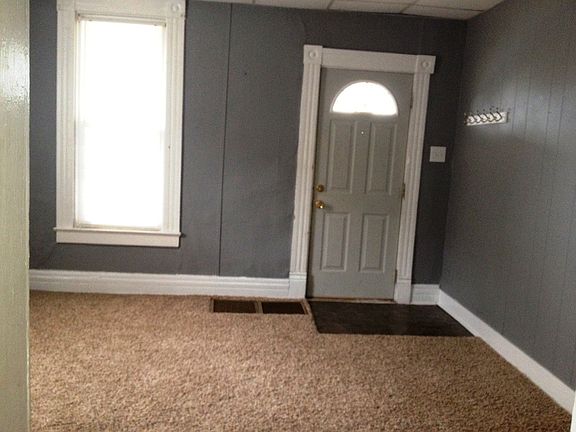 1st floor living room