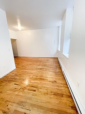 4th image of 953 2nd Ave #4E