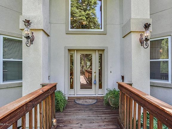 4th image of 2249 Broad Water Dr