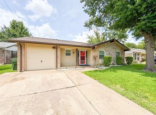 913 Shorehaven Dr, Garland, TX 75040