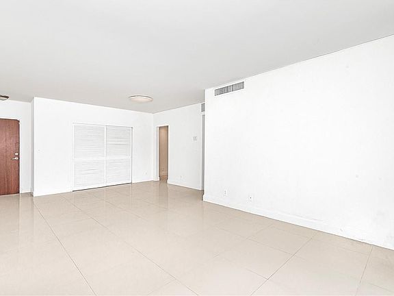 5th image of 3901 S Ocean Drive #8Q