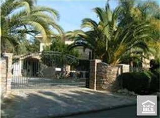 490 S Old Ranch Rd, Anaheim, CA 92808