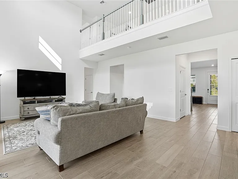18707 Ivywood Pl — Photo 3
