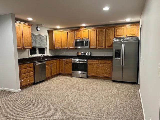 89 Fisher Ave — Photo 1
