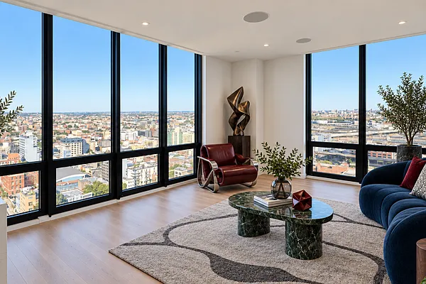 Living room, photo 2