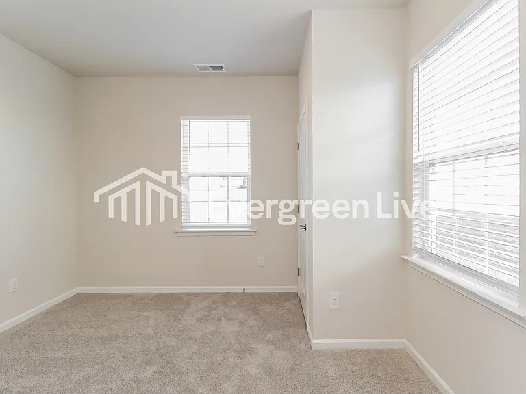 1703 Heron Ct — Photo 13
