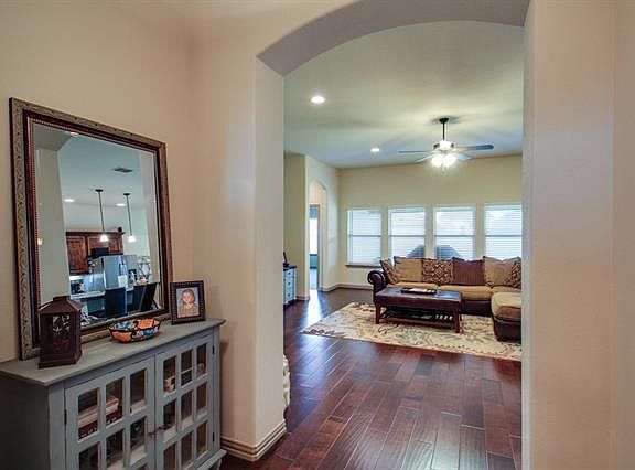 4th image of 6909 White River Dr