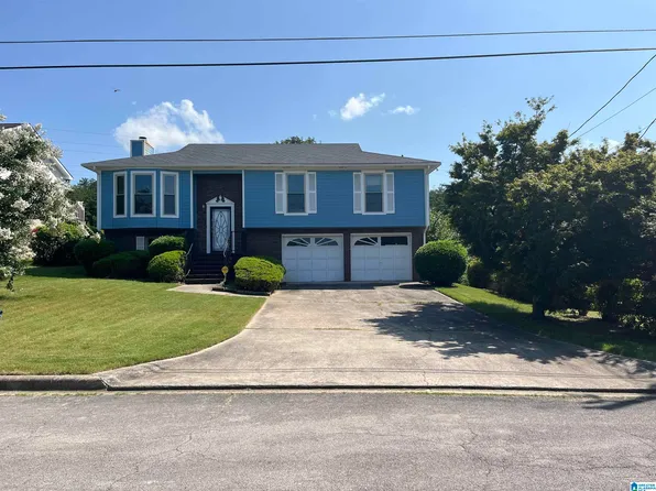 1172 Red Oak Cir, Fairfield, AL 35064