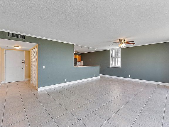 4th image of 105 Lake Emerald Drive #615
