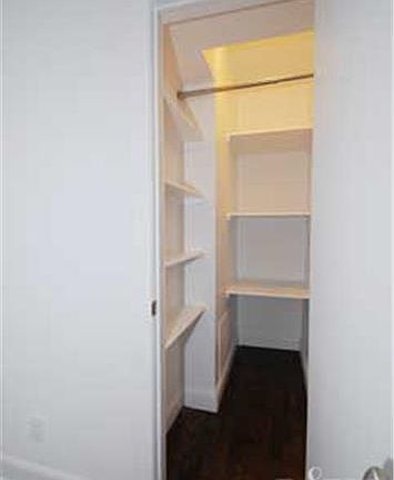 4th image of 312 W 23rd St APT 4D