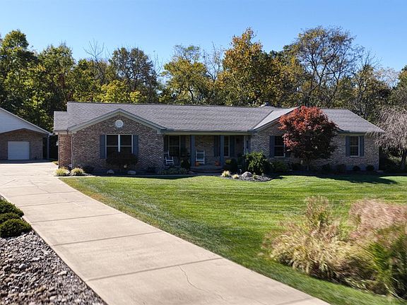 3rd image of 4005 Hollin Ln