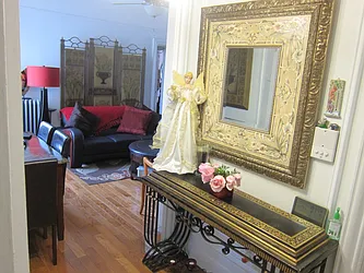 Rented by Realty 2000 Corp