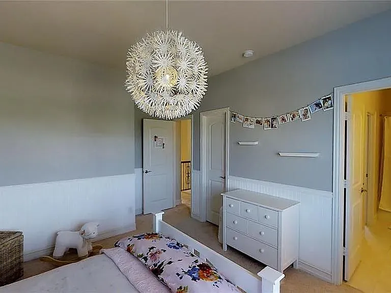 2537 Roseville Dr — Photo 28