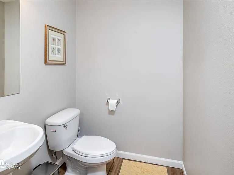 2895 S Avalon Cir — Photo 28