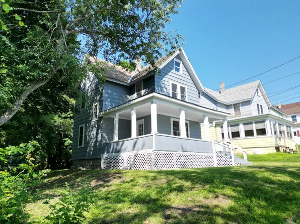 15 Grindle Street, Lincoln, ME 04457