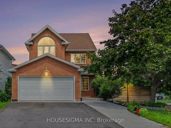 101 Kittiwake Dr, Ottawa, ON K2S 1Z8