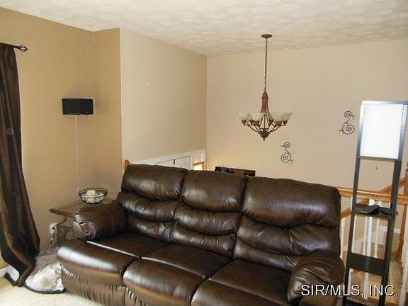 3rd image of 5715 Sir Galahad Ln