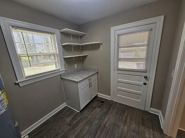 112 Timberlane Dr — Photo 17