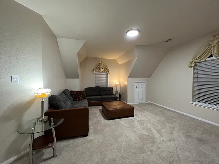 11407 Chippewa Ridge Ct — Photo 18