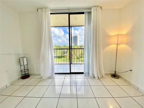 16950 W Dixie Hwy #A536, North Miami Beach, FL 33160