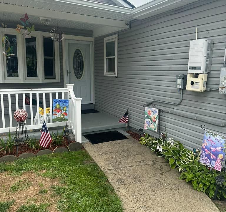 1st image of 43 Kentucky Ave