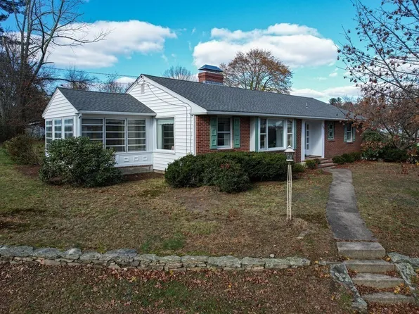 100 Concord St, Holliston, MA 01746