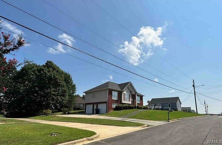 2nd image of 1424 Uw Clemon Dr
