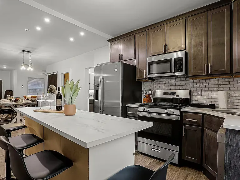4226 Russell Blvd #F1 — Photo 14