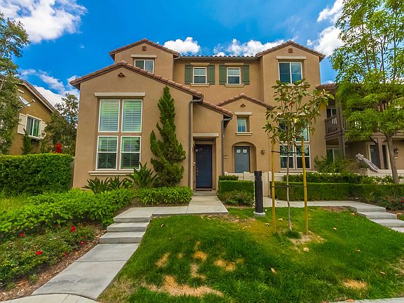 2nd image of 3053 N Torrey Pine Ln