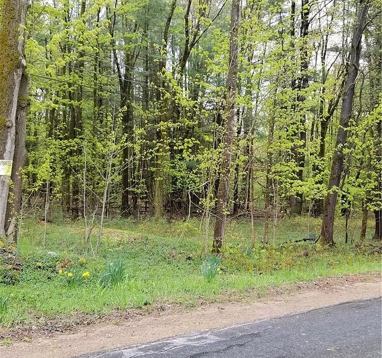 2nd image of 437 Martin Rd