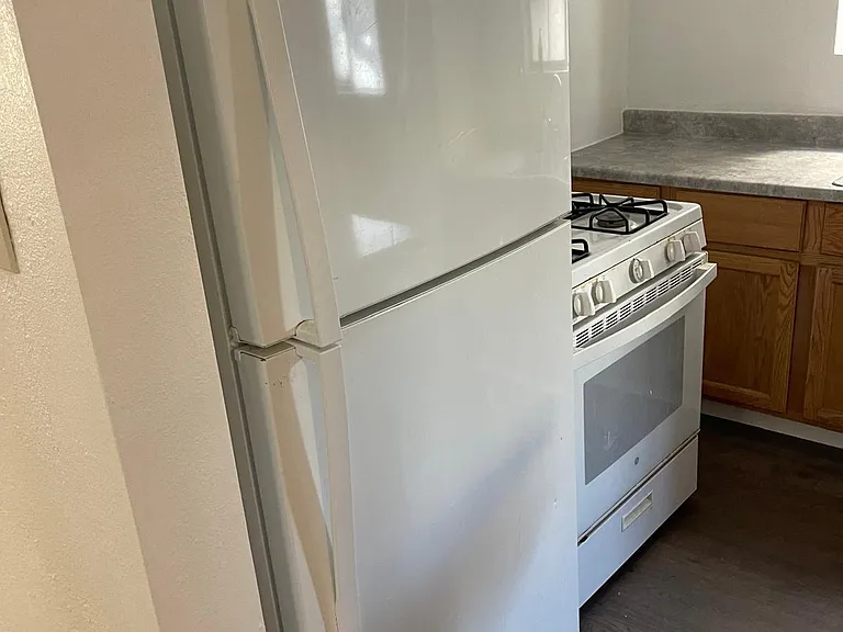 212 S Berendo St #216-1/2 — Photo 12