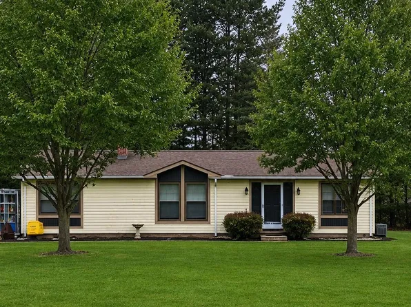 10788 N Ogden Rd, North Manchester, IN 46962