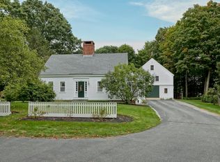 100 Mace Rd, Hampton, NH 03842