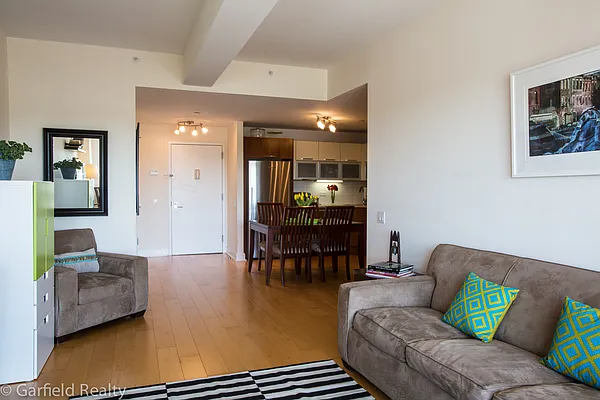 Sold by Garfield Realty  | media 17