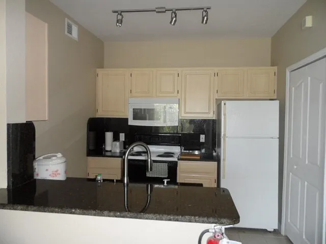 8927 Legacy Ct #20-201 — Photo 5