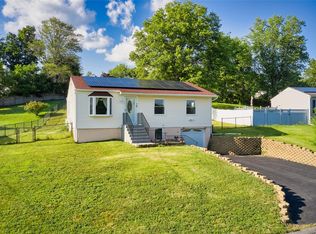 97 Riverview Dr, Fishkill, NY 12524