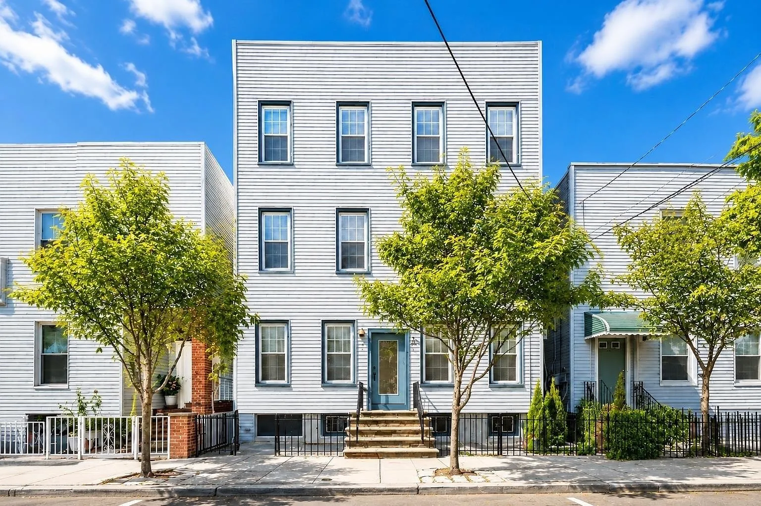 2 bed, 1.0 bath, $2,350 — Photo 1