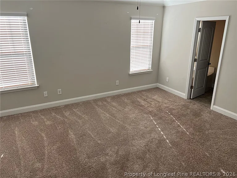 312 Derby Ln — Photo 16