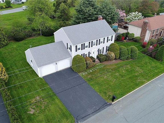 5th image of 7 Carriage Way