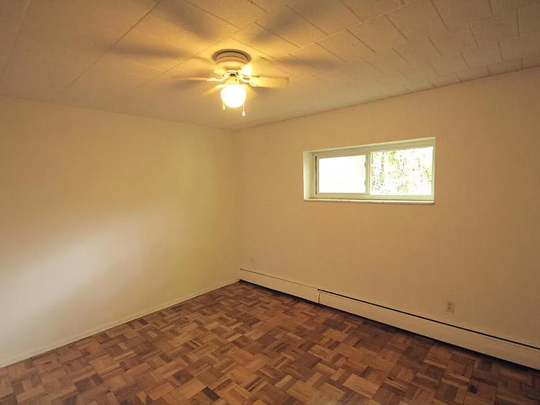 1230 E End Ave #3 — Photo 7