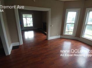 1218 Tremont Ave, Davenport, IA 52803