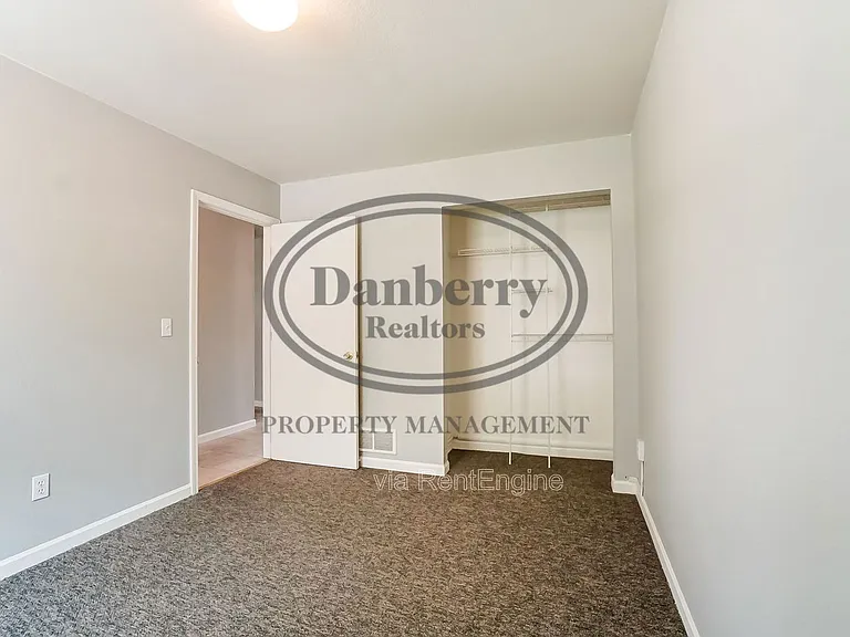 3704 Willow Run Dr — Photo 16