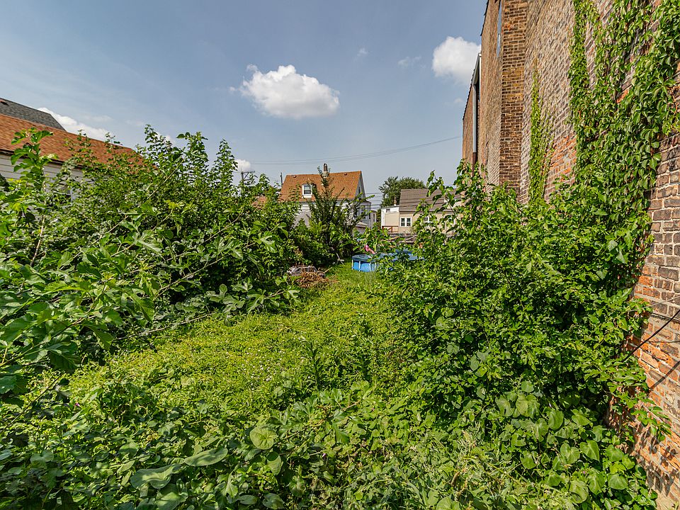 2nd image of 2436 S Pulaski Rd