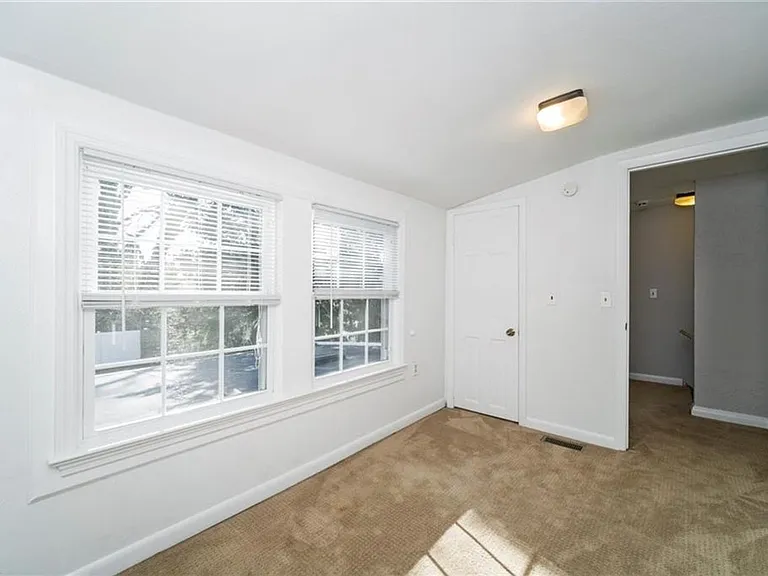 847 Marvin Ave — Photo 18