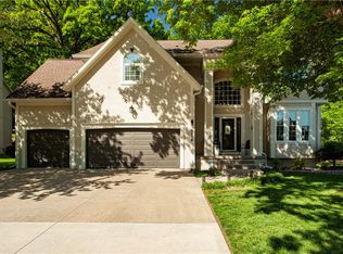 5816 NE Ruby Ct, Lees Summit, MO 64064