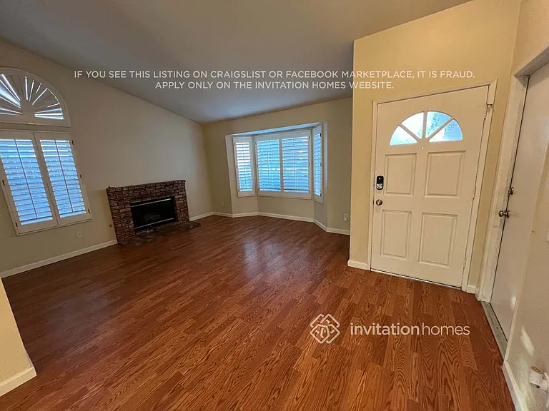 3019 Chablis Ave — Photo 2