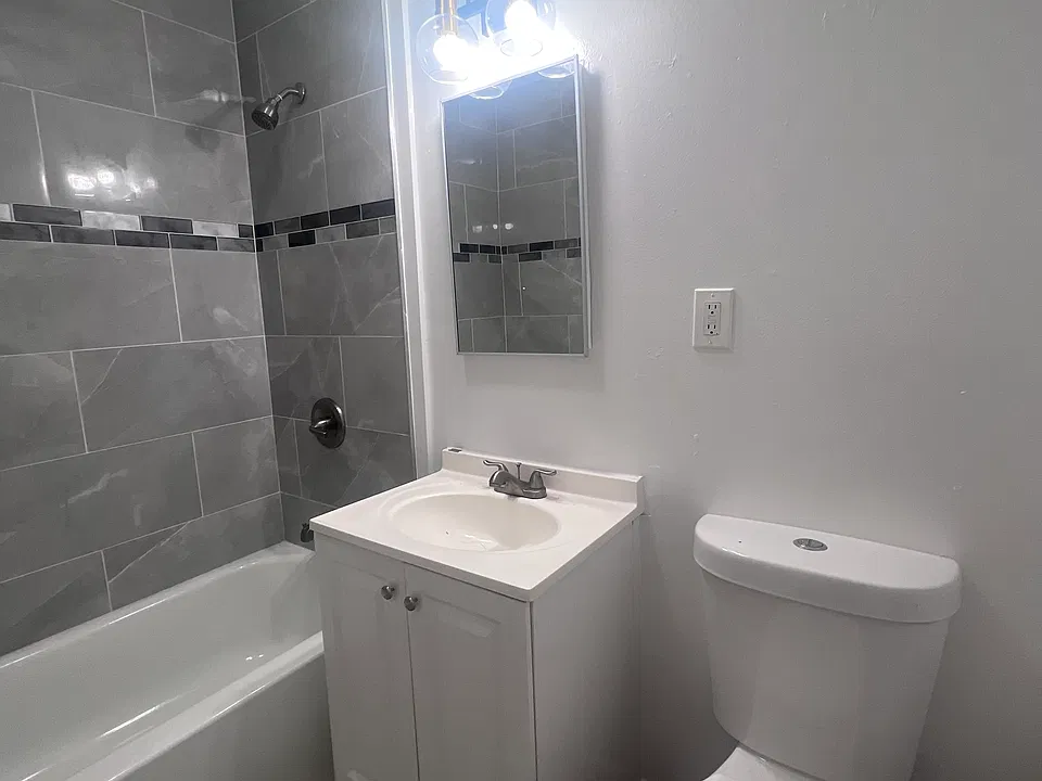2758 N Conejo Dr #2758