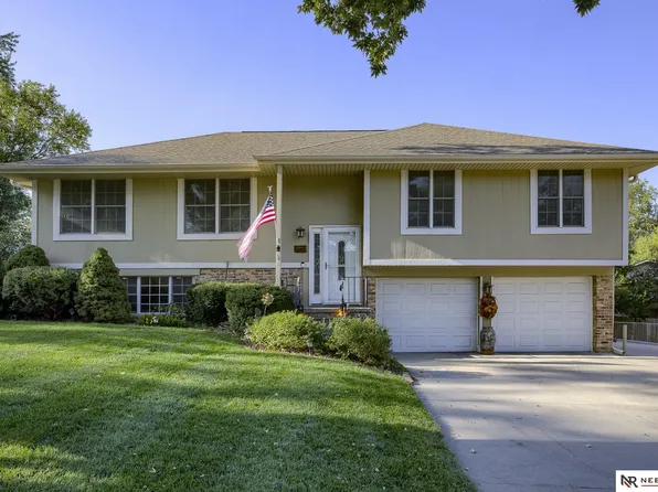 14724 Madison Cir, Omaha, NE 68137