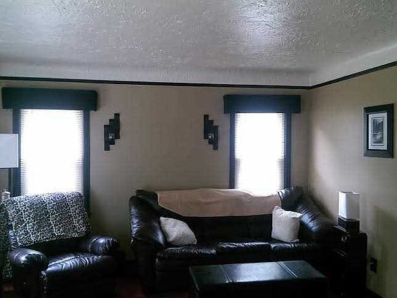 5th image of 1579 Leblanc St