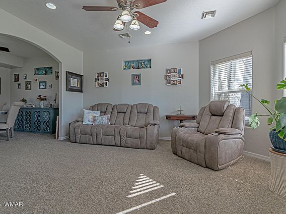 5th image of 220 W Kendra Cir